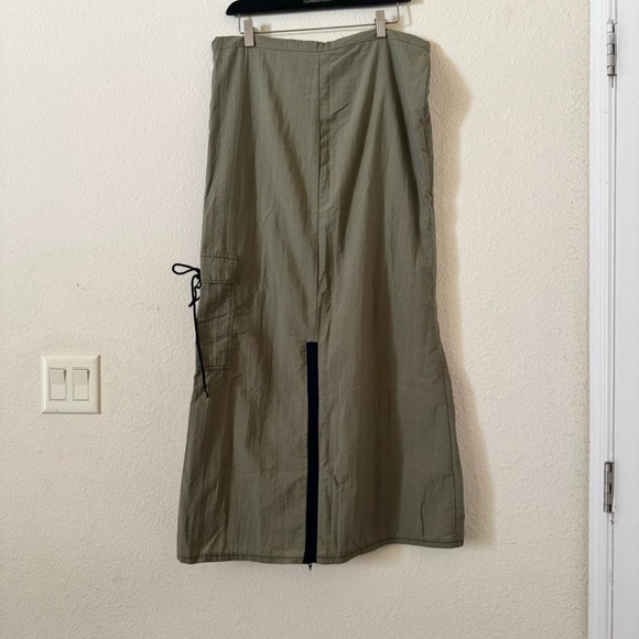 [ SOLD ] - Picture 4 of 7